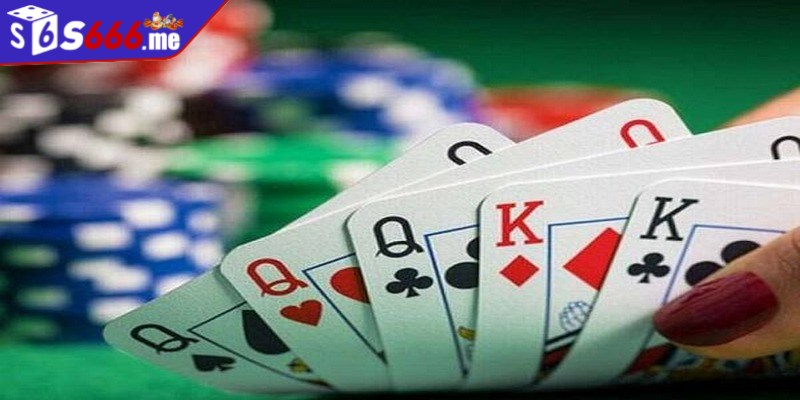 Bật mí những mẹo chơi phỏm hiệu quả từ các chuyên gia